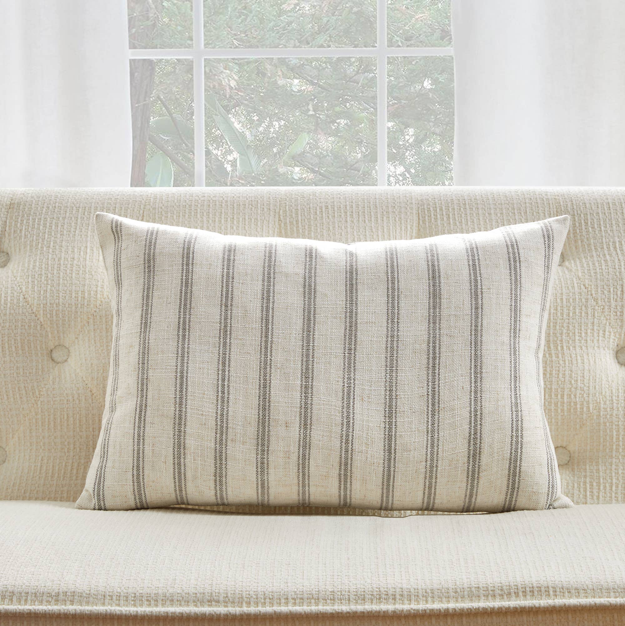Riviere Pillow, Beige