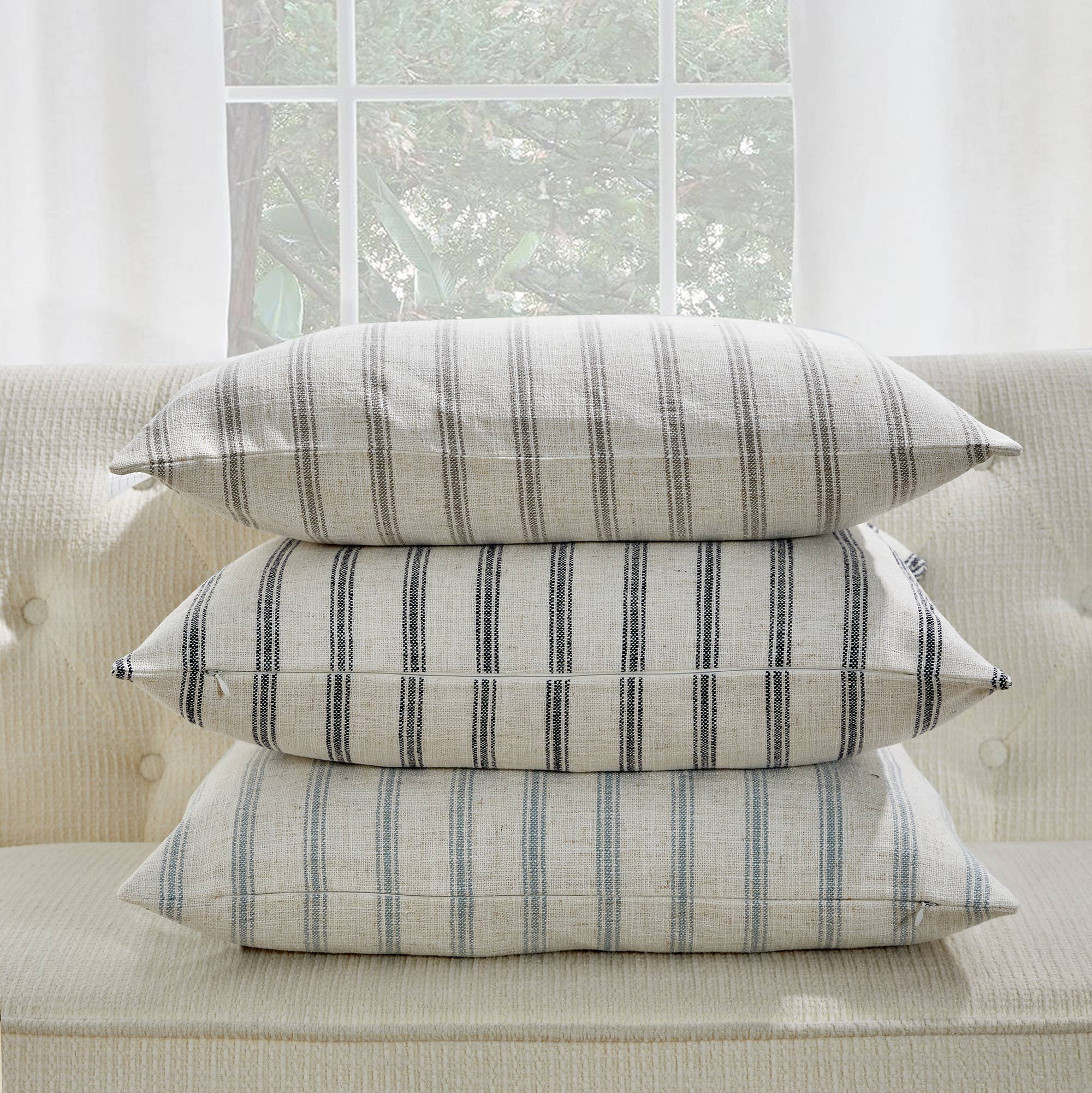 Riviere Pillow, Navy